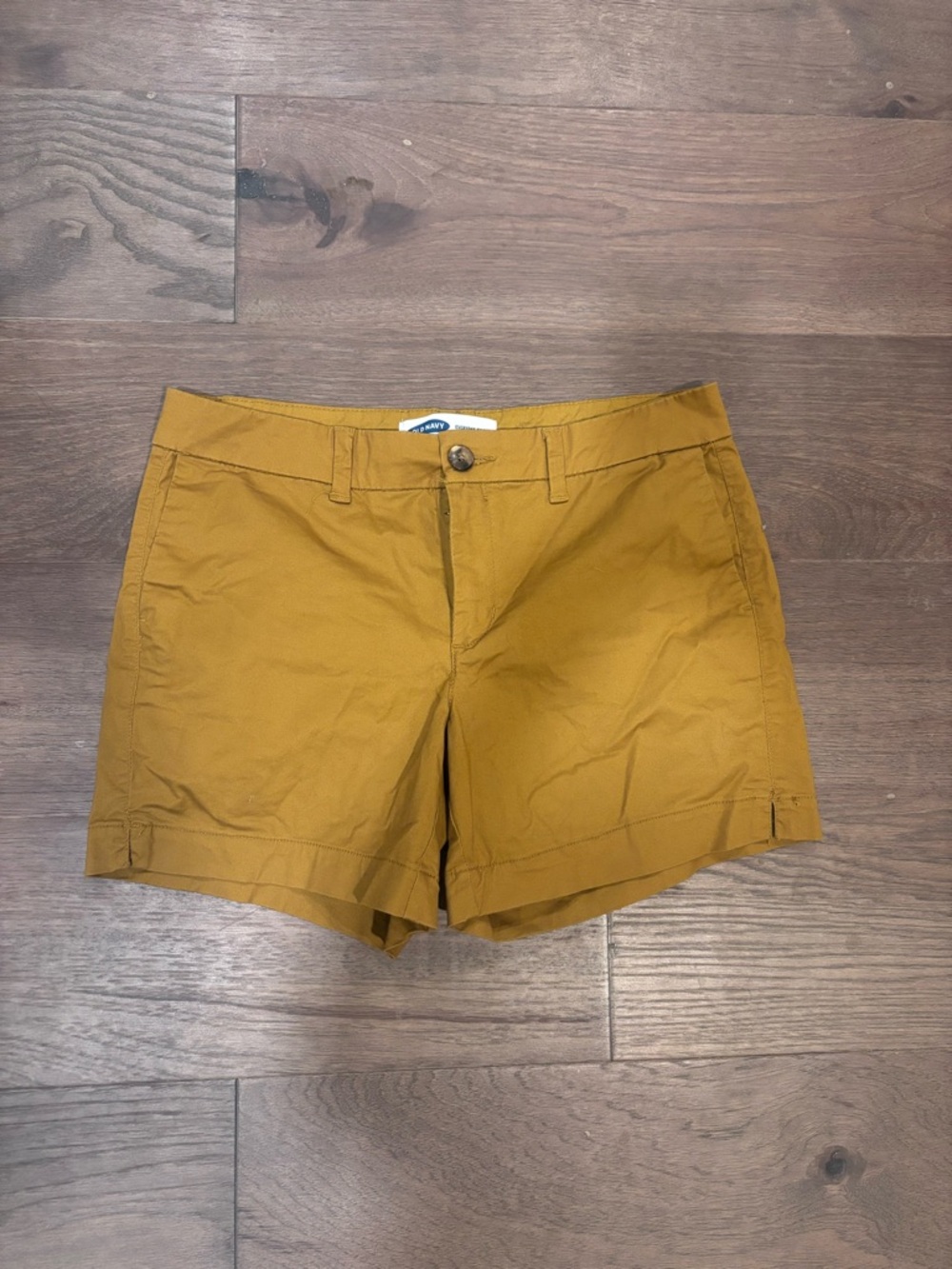 Women’s Old Navy Women's Everyday Shorts Mustard Yellow Size 4